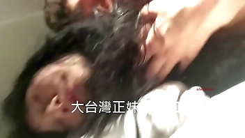 The young couples of sorrows have a gun, they are really FEEL, their faces are really like