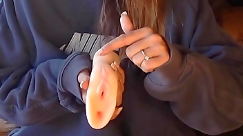 PUSSY LICKING TUTORIAL - with Roxy Fox