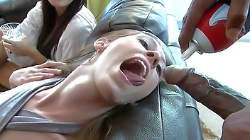 DANCING BEAR - House Party With Taylor Kay, Luna Sky, Melanie Hicks And More!