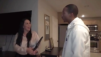 Queen rogue fucked house owner being a good slut