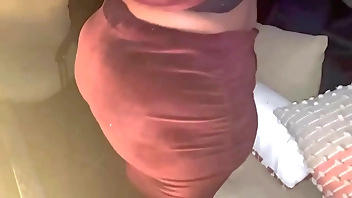 Slut juicy tee sucking dick turned into a foursome wit Logan long