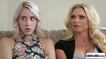 GirlDoGirl.com - Stepdaughter squirting in stepmoms face