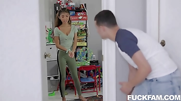 Stepsis Clara Trinity Will Do anything With Stepbro to Go Viral