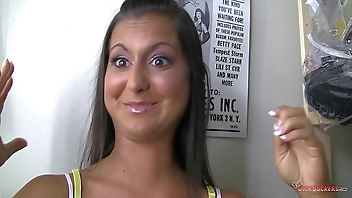 An amateur babe Cassidy Morgan wants you to Paint Her Face!