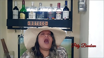 My wife has a serious problem!!!  Don't watch this disgusting and dirty video.  Paty Butt - Brinquedo Ator - El Toro De Oro