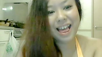 Nippon cutie Fuko Love's tit-shaking porn show in Tokyo XXX