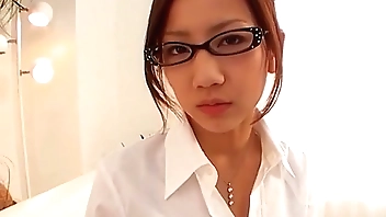 WATCH Japan's hottest XXX pornstar FUCKING in TOKYO!