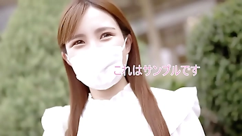 顔出し！素人女子大生【限定】なおちゃん22歳レベルが超高い美人ばかりの制服系ガルバでバイトしている巨乳JDとイチャイチャ中出しSEX！！