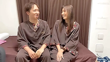 【個人撮影】夏の花火を見に行くのに二人で浴衣に着替えたのに・・・子宮で精子が爆発！大丈夫かなあ